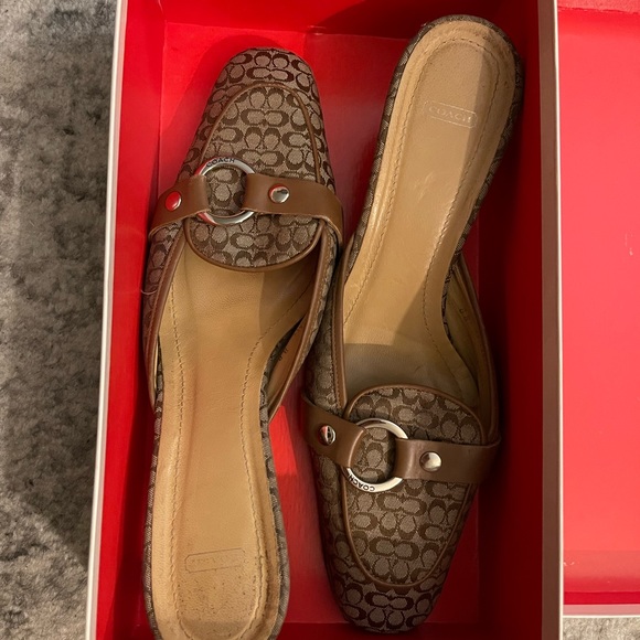 Coach Brown Mules - Picture 4 of 4